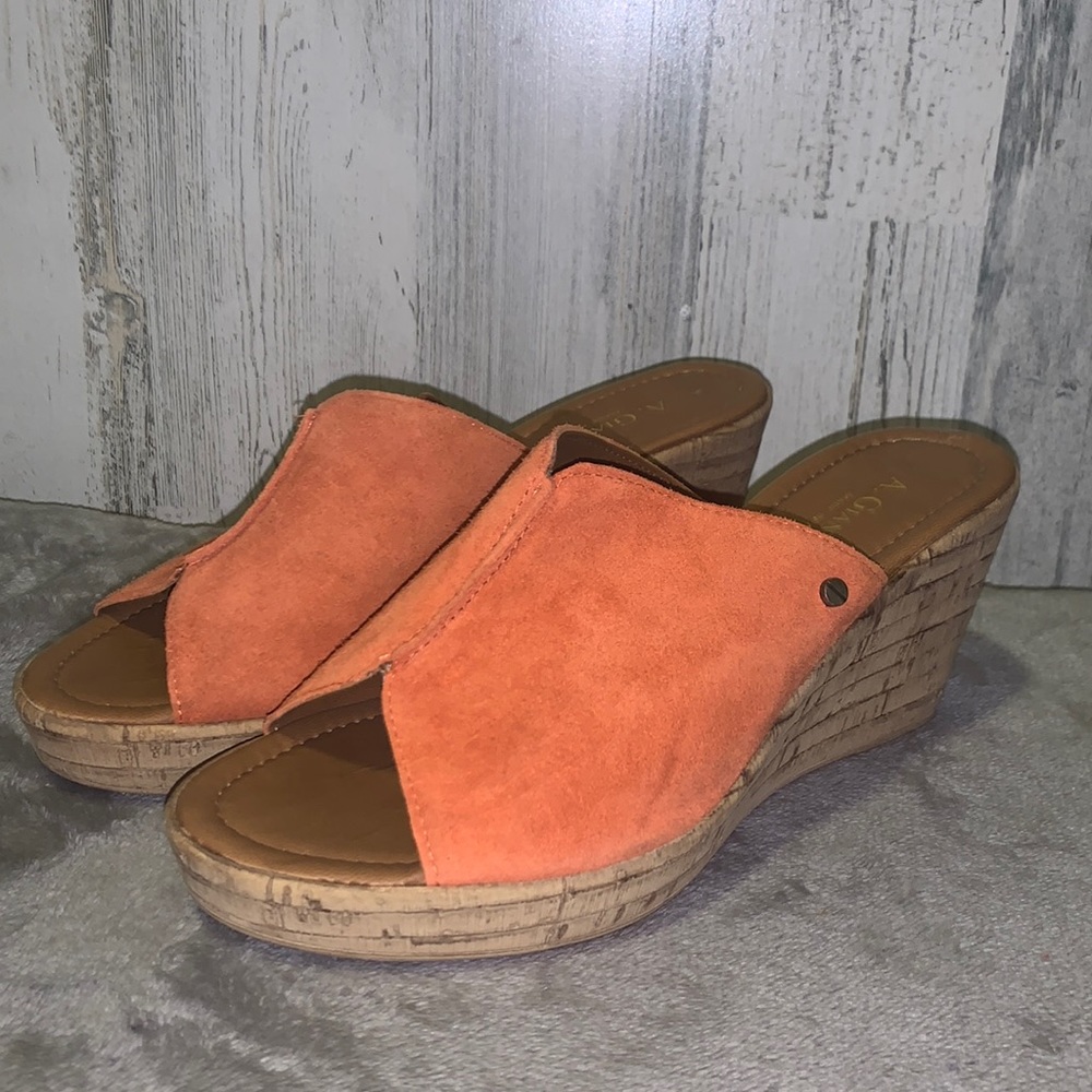 1020 A. Giannetti Leather Wedge Sandals